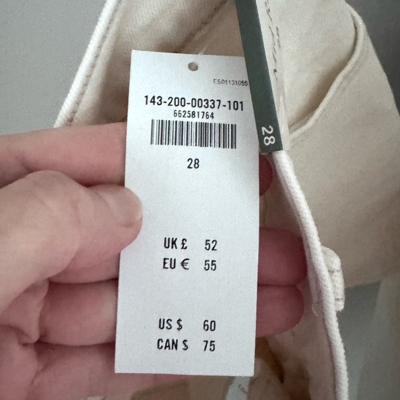 Abercrombie & Fitch Mid-Rise White Denim Mini Skirt Size 28 (M) - Picture 7 of 11